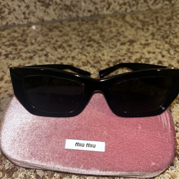 Miu Miu Black Sunglasses - Picture 2 of 8
